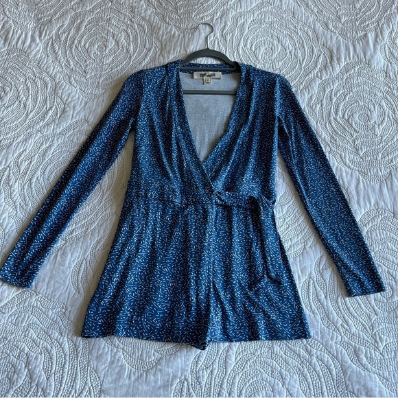 Diane Von Furstenberg (DVF) - Celeste Banded Wrap Romper - Blue/White - Picture 4 of 12